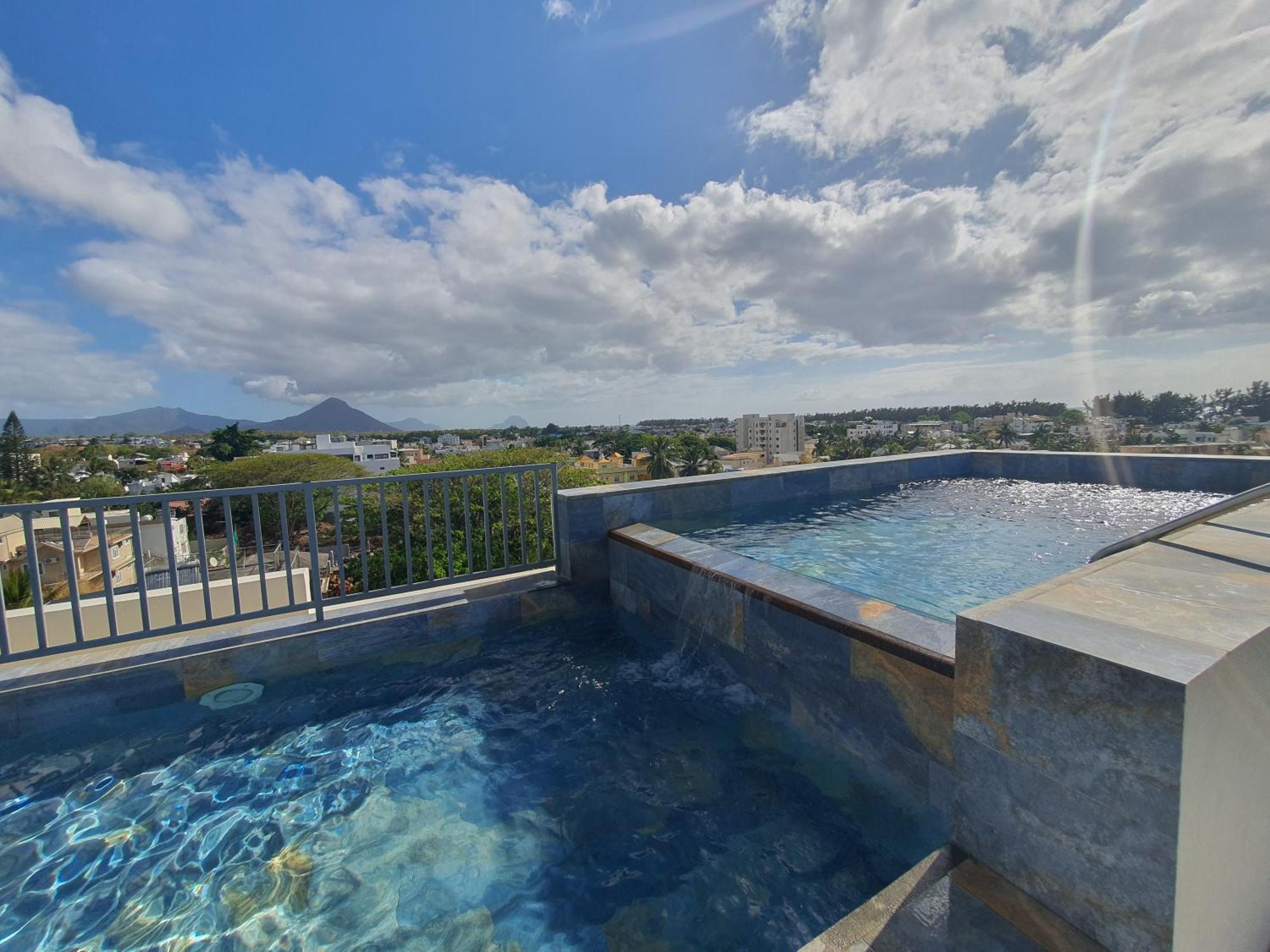 Luxury Retreat At Aqua Breeze Apartment, Flic-en-Flacq 외부 사진